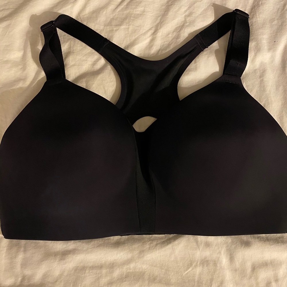 Nike Sports Bra Women’s 38E Black Dri Fit Racerback Mesh Detail Swoosh Athletic